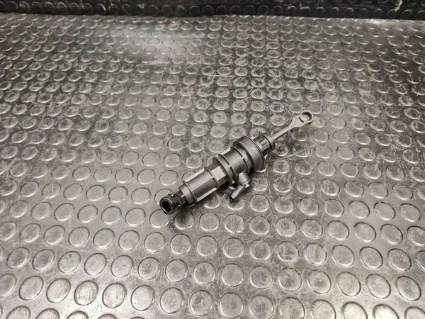 Cylindre d'embrayage PEUGEOT 4008 1.8L diesel 2012 image 6