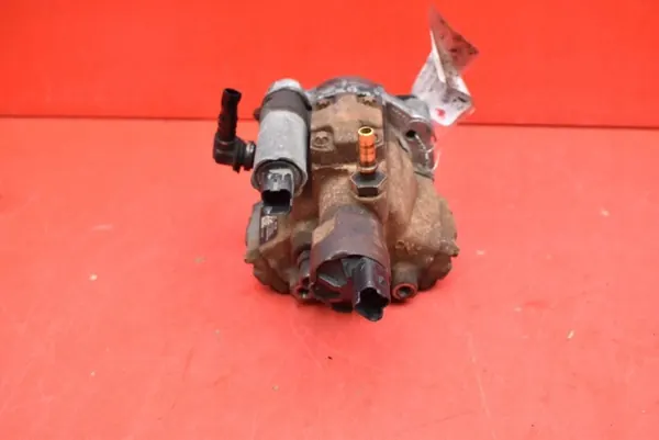 Bomba de inyección OEM 4M5Q9B395AE para Ford Focus image 3