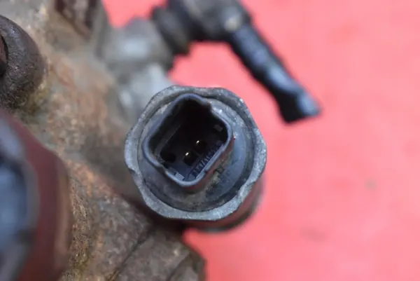 Bomba de inyección OEM 4M5Q9B395AE para Ford Focus image 8