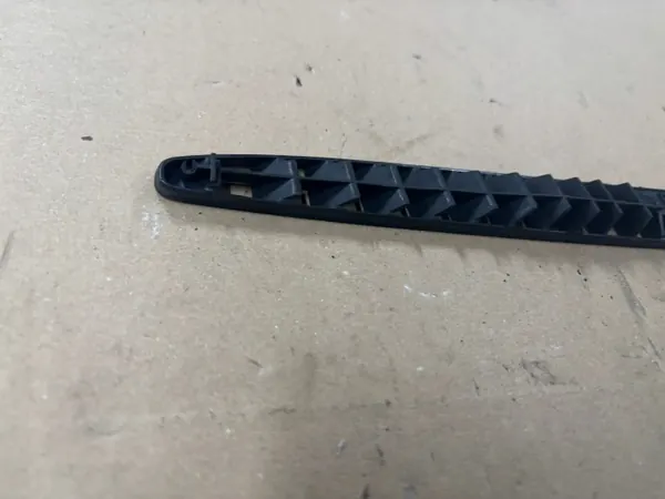OEM 1j1857473b matkustamon ilmanotto VW Bora 1.9L image 3