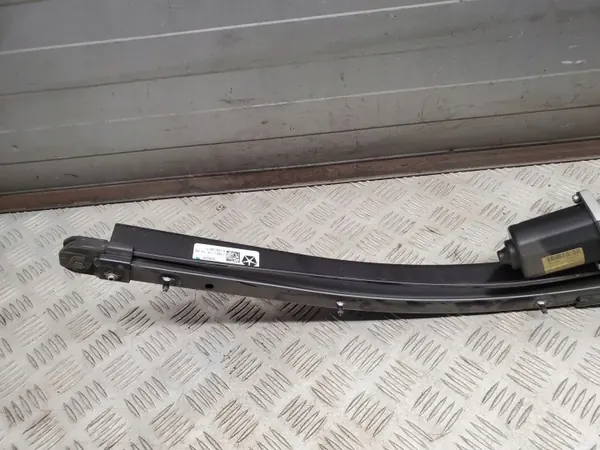 OEM 68186017AFA Linker deurslotactuator image 6