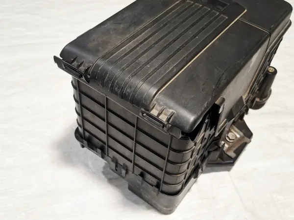 Base de Bac à Batterie OEM 1K0915333H VW Passat B6 image 4