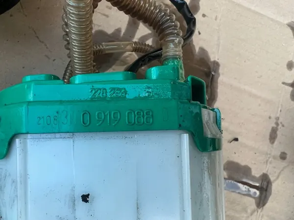 Bomba de Combustível Audi A8 D3 3.0 TDI Completa image 7