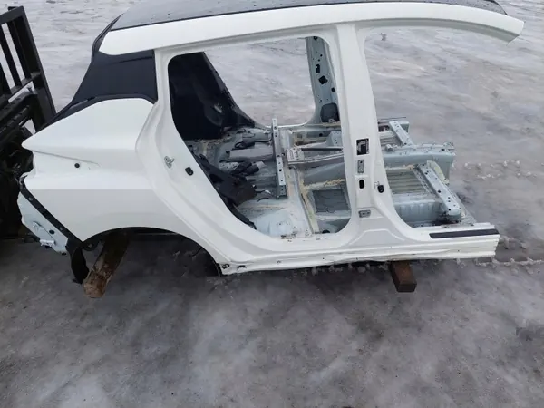 OEM XDF Bakpanelssats för Nissan Leaf II ZE1 image 3