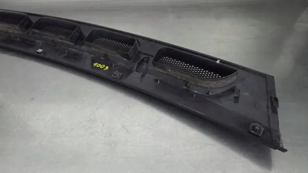 Mercedes Classe A W169 Sabot Pare-brise OEM A1698360018 image 7