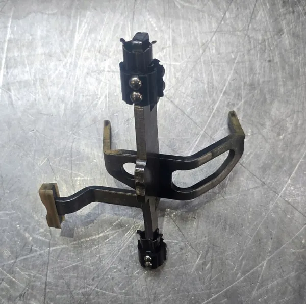 Gebrauchte VAG Schaltgabel OEM 02E311562D für DQ250 DSG image 2