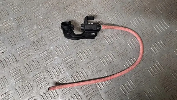 BMW X1 F48 2.0 D 4X4 Válvula Eletromagnética 8570591 image 2