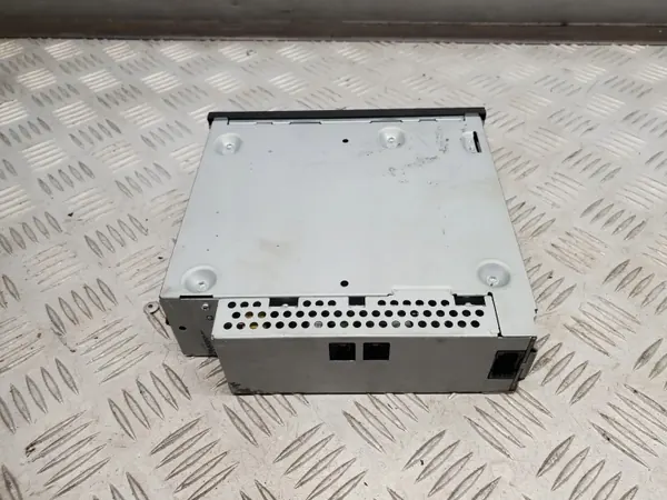 Mudador CD Audi OEM 4H0035108B - Audi OE usado image 3