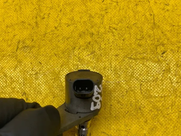 Öldruckventil OEM 55491644 für Opel 1.6 CDTI image 3