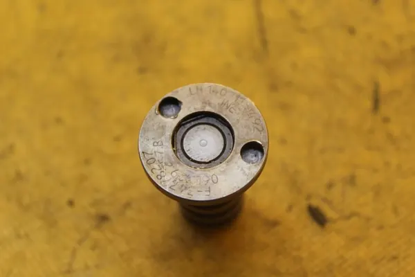 Válvula reguladora de árvore de cames OEM 06L109257B Audi image 4