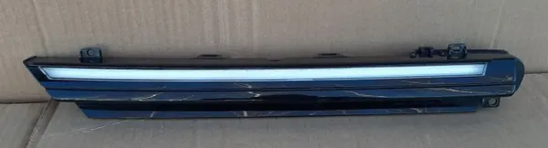 Phare DRL LED Grille OEM 5H0941654F Droit Avant image 5