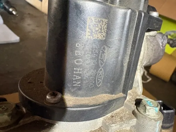 Soupape EGR OEM 28410-2F000 pour Kia Sportage III 2.0 CRDi image 7