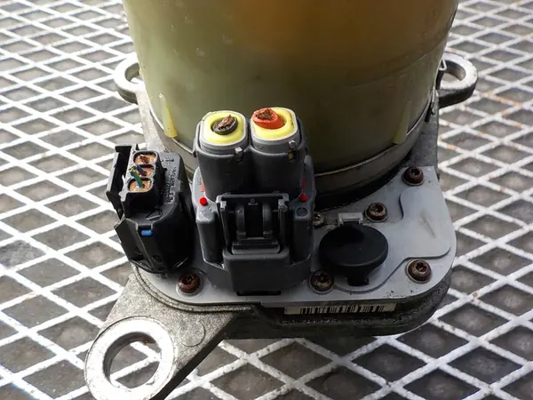 Bomba de direção assistida Ford OE image 5