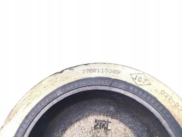 Vauxhall Vivaro Svänghjul 1.9 DTI Diesel Buss image 7