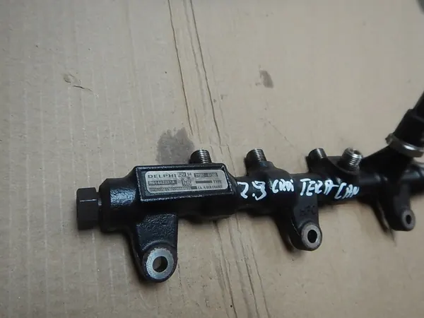 Rail de combustível Kia Carnival II 2.9 CRDi 01-06 OEM 315004X500 image 2