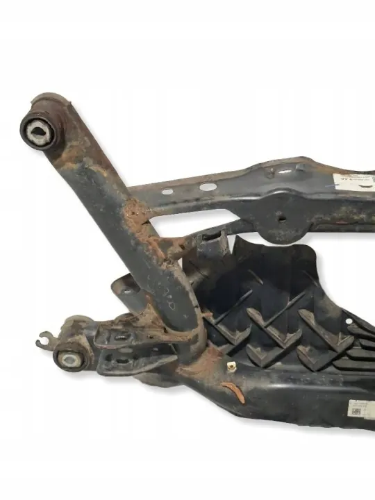 OEM 5QF505235F Barre arrière attelage remorque Occasion image 3