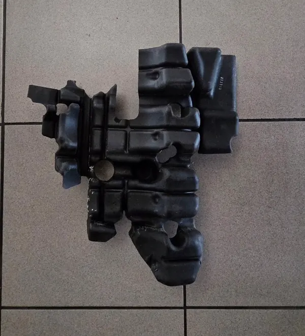 Aislamiento Motor Volvo XC90 D5 OEM 31460682 image 3