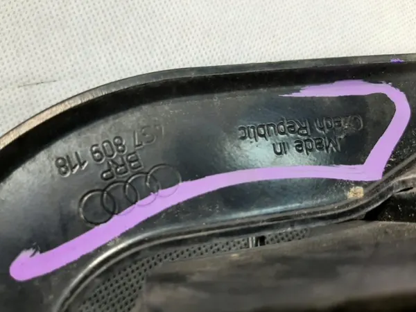 Audi R8 II Spyder brandstofklep OEM 4S7809118 - Gebruikt image 8