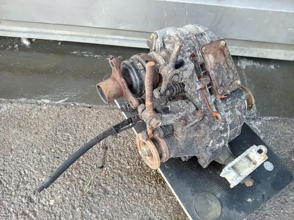 Réducteur de boîte Lada Niva OEM 2121-1802080 image 4