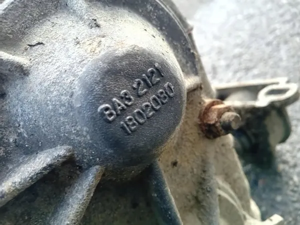 Réducteur de boîte Lada Niva OEM 2121-1802080 image 6