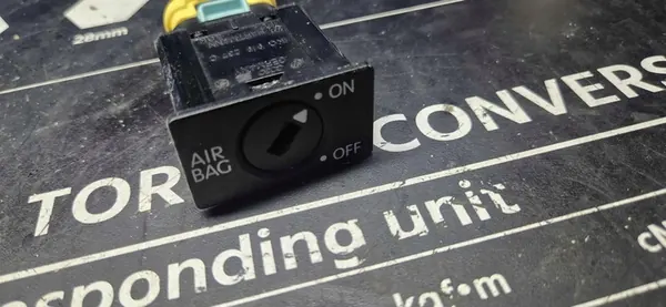 Ilmatyynymoduulin Kaapeli AUDI A4 B8 A5 8T 8K0971679B image 2