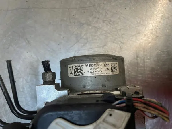 Pompe ABS OEM 9809312580 pour Peugeot Citroen image 4