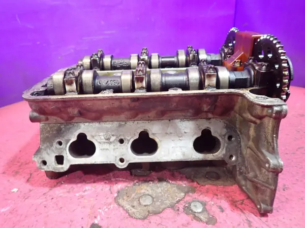 Culata Opel Corsa C OEM 90400233 1.0L image 3