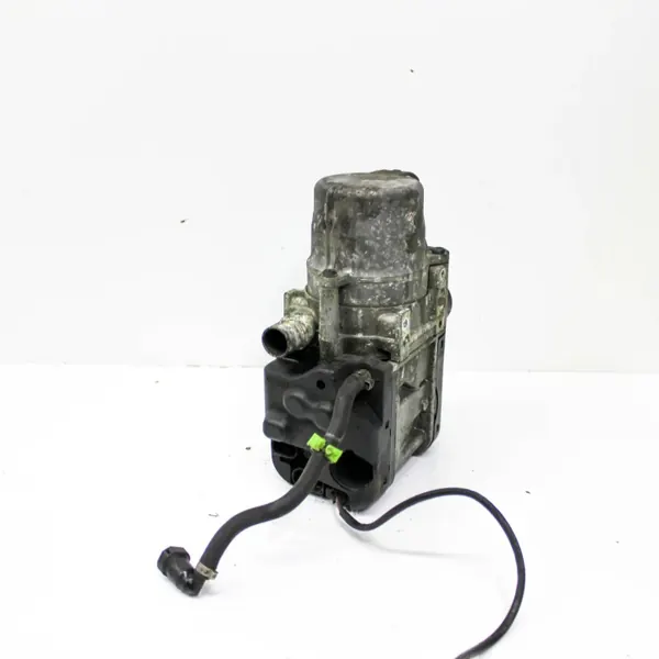 Chauffage stationnaire Webasto VW Caddy 1K0815065AR image 3