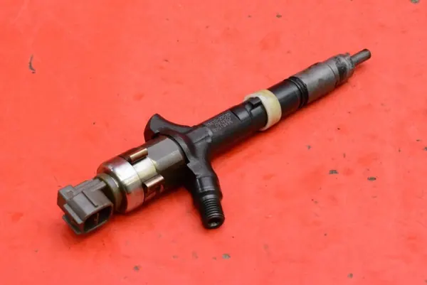 Inyector 23670-27030 para Toyota RAV4 2.0 D-4D 03-06 image 7