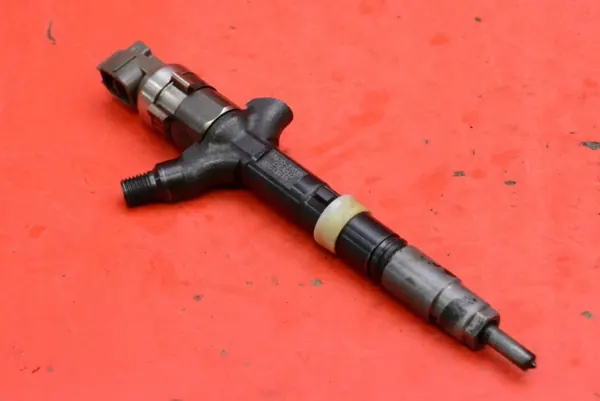 Inyector 23670-27030 para Toyota RAV4 2.0 D-4D 03-06 image 8