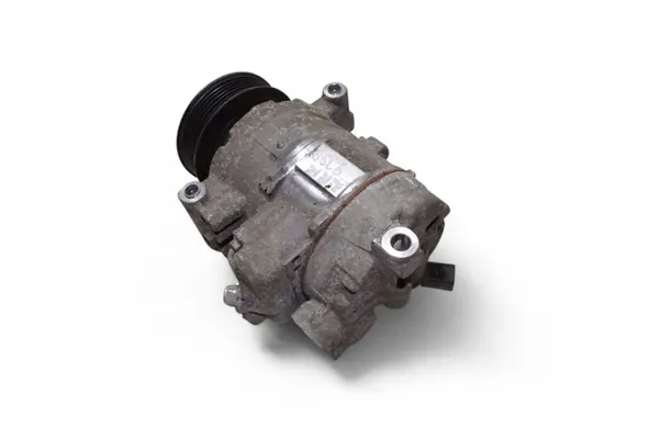 Compressore aria condizionata AUDI A6 AVANT 2.0L 2011 OEM image 2