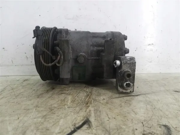 Ilmastointikompressori Alfa Romeo 156 147 GT 1.9 JTD 60653652 image 2