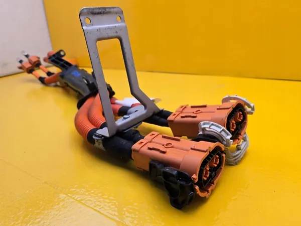 Câble de charge Mercedes-Benz EQC OEM A2935405204 image 5