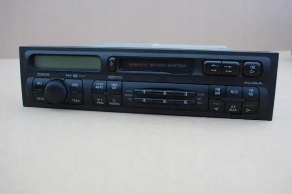 Radio SEAT OEM 1M0035186B pour Leon I & Toledo II image 2