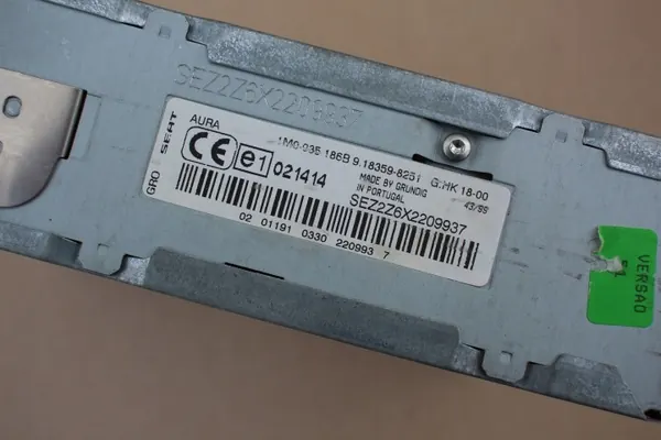 Radio SEAT OEM 1M0035186B pour Leon I & Toledo II image 6