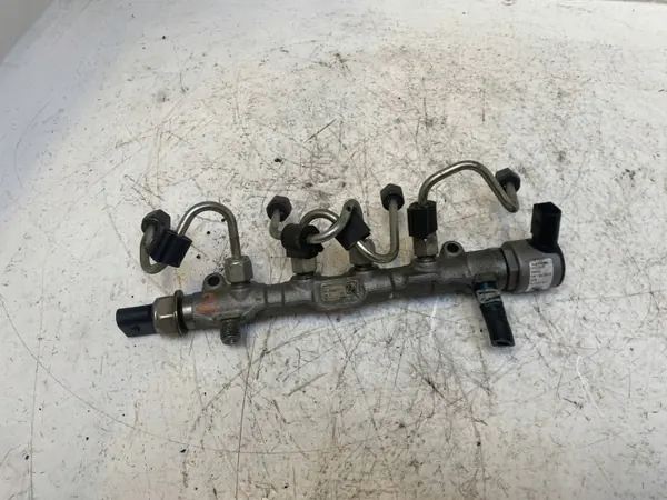 Einspritzleitungssensor OEM 04L130089F Audi A3 1.6 TDI image 2
