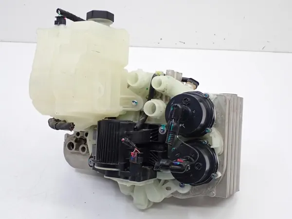 Pompe à chaleur climatisation Tesla Model 3 OEM image 2