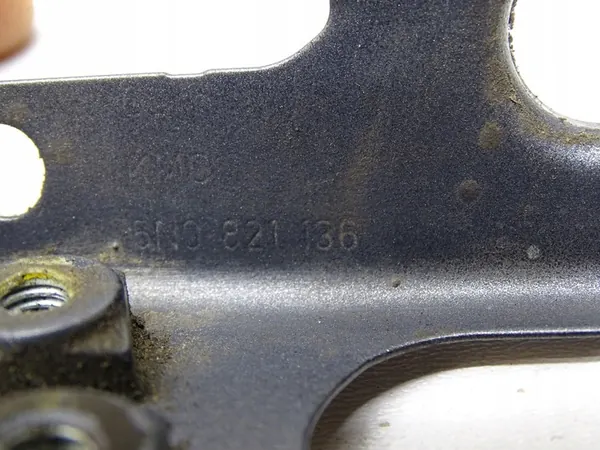 Fram höger skärm fäste VW Tiguan I 5N Lift OEM 5N0821136 image 5