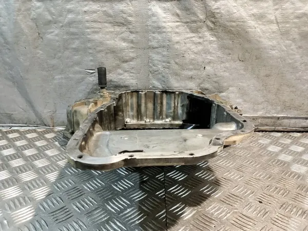 Cárter de aceite OEM MISKA OLEJOWA para Lexus IS 220 2.2 D image 3