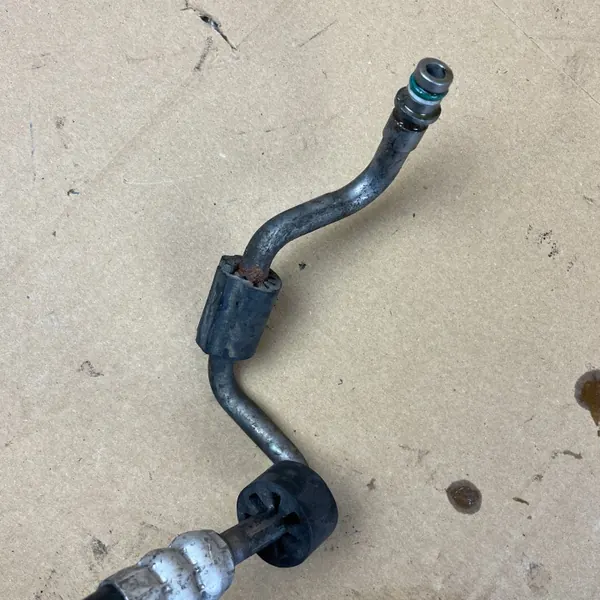 Mercedes W166 GL/ML Jousitusöljyjohto OEM 1663201353 image 4