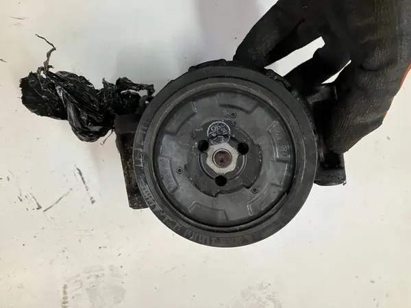 Compresor de Aire Acondicionado 3.0 CDI Mercedes Clase S W221 A0022301111 image 2