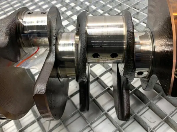 Virabrequim usado OEM 0P2105221H para Audi A6 C8 4.0 image 4