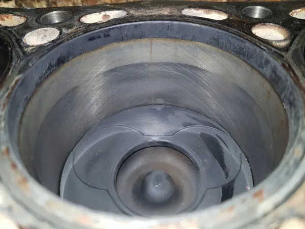 Motorblok onderdeel OEM mercedes413 Zuigers Nokkenas image 3