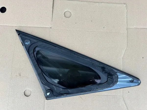 Honda OE Carrosserieglas Rechterkant OEM 2018 image 4