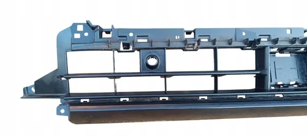 Rejilla Audi Q3 II 83A S-Line 18-25 OEM 83A807683A image 3