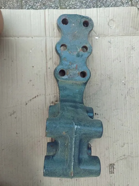 Attache de serrure cabine Renault Range OEM 21196590 image 3