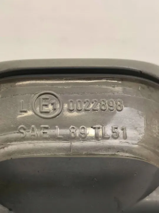 Audi 80 registreringsskyltsljus OEM E10022898 - Begagnad image 3