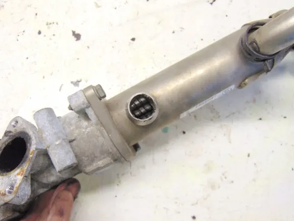 EGR Kühler Ventil Rohr Volvo V50 Lift 2.0D image 4