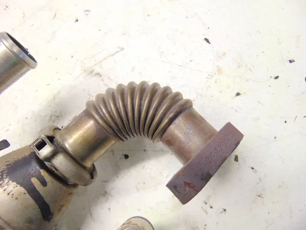 EGR Kühler Ventil Rohr Volvo V50 Lift 2.0D image 5