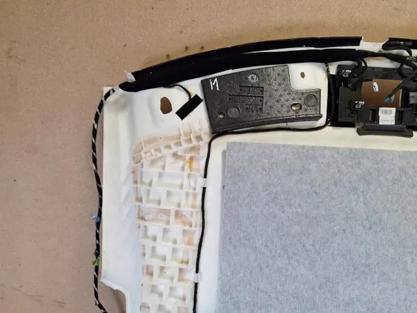 Techo Tesla Model S OEM 100246900H - Usado image 8